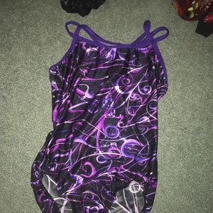 Motion wear gymnastics leotard